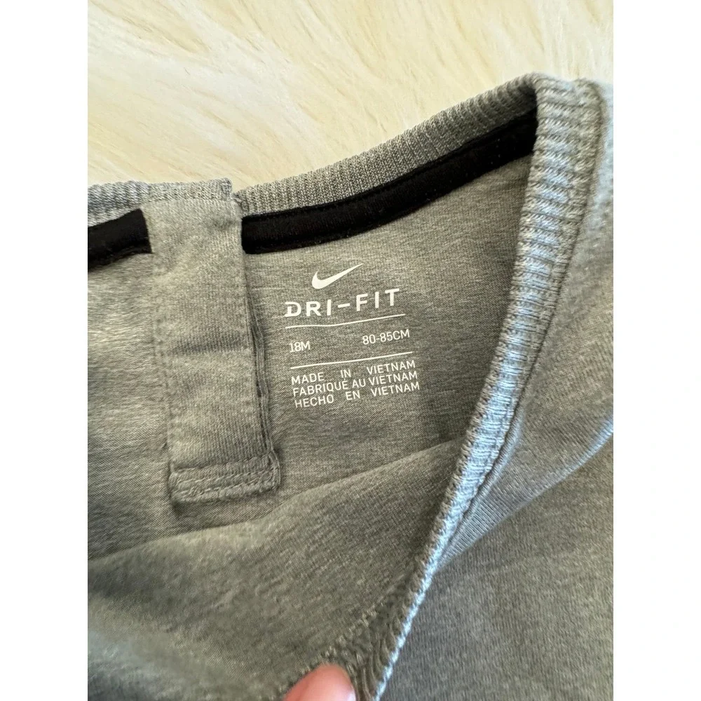 Nike gray sweatshirts‎ set of two 18m EUC